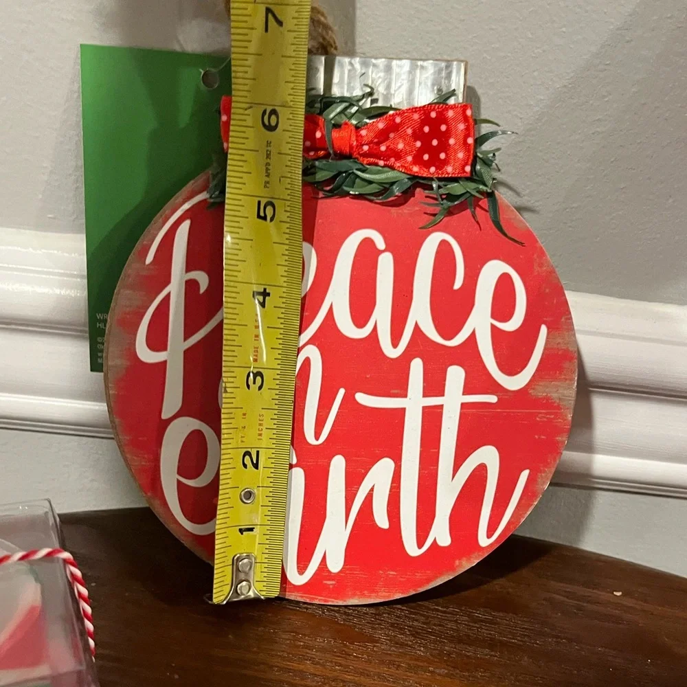 Holiday/Christmas Bundle includes Pier 1 mini motive, 2 holiday spatulas & decor